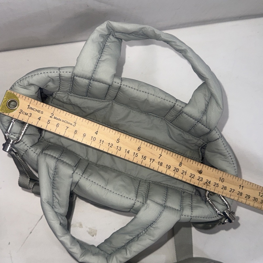 Lululemon Quilted Grid Crossbody Bag Green Gray Puffer Tote Adjustable Strap O/S - Picture 9 of 16